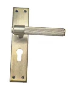 Linear Knurled Backplate Handle 204mm – M461 Series